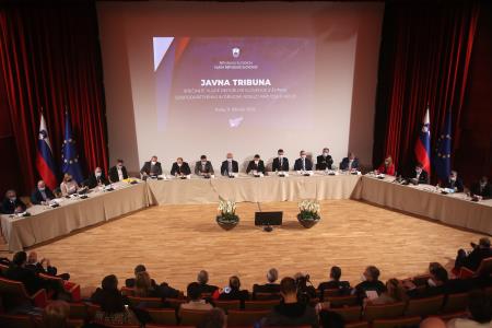 VLADA JAVNA TRIBUNA V  PIVKI 13 FOTO LJUBO VUKELIČ